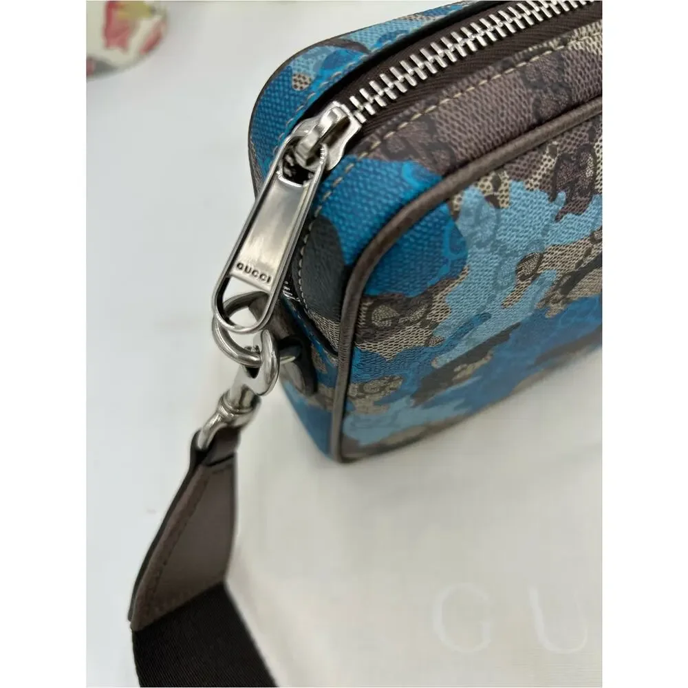 Men's Gucci crossbody bag in camouflage brown, marbled GG monogram made in Italy